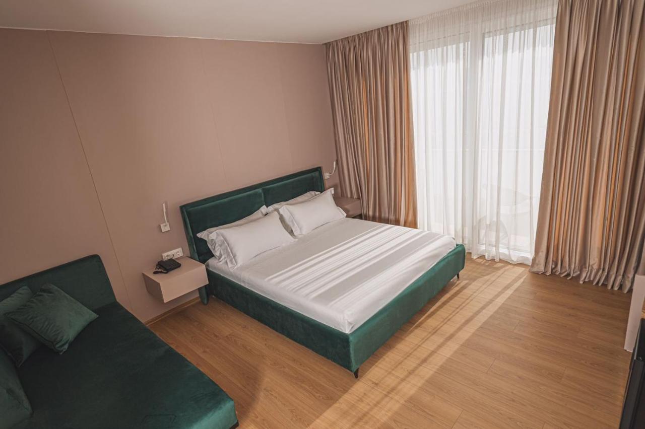 Hotel Grand Mirage Vlorë Exterior foto